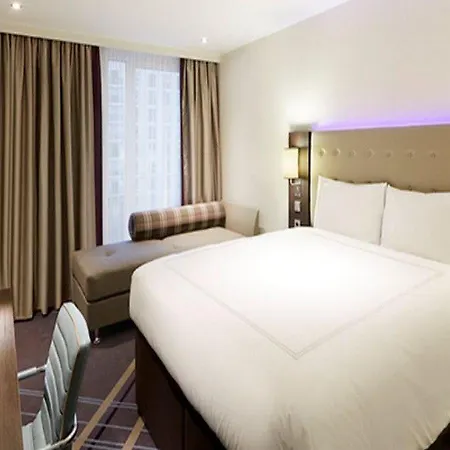 Hotel Premier Opernhaus 3*