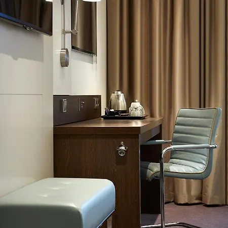 Hotel Premier Opernhaus 3*