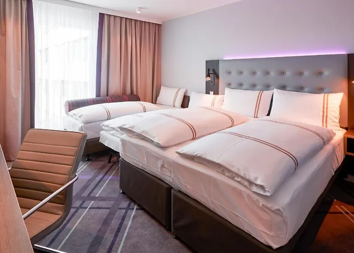 Premier Opernhaus Hotel 3*